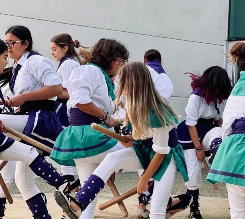 Ahir vàrem apadrinar al Ball de Bastons de Ripollet, després d'uns… (foto 6)