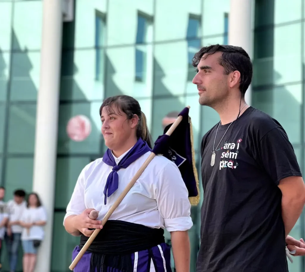 Ahir vàrem apadrinar al Ball de Bastons de Ripollet, després d'uns… (foto 8)