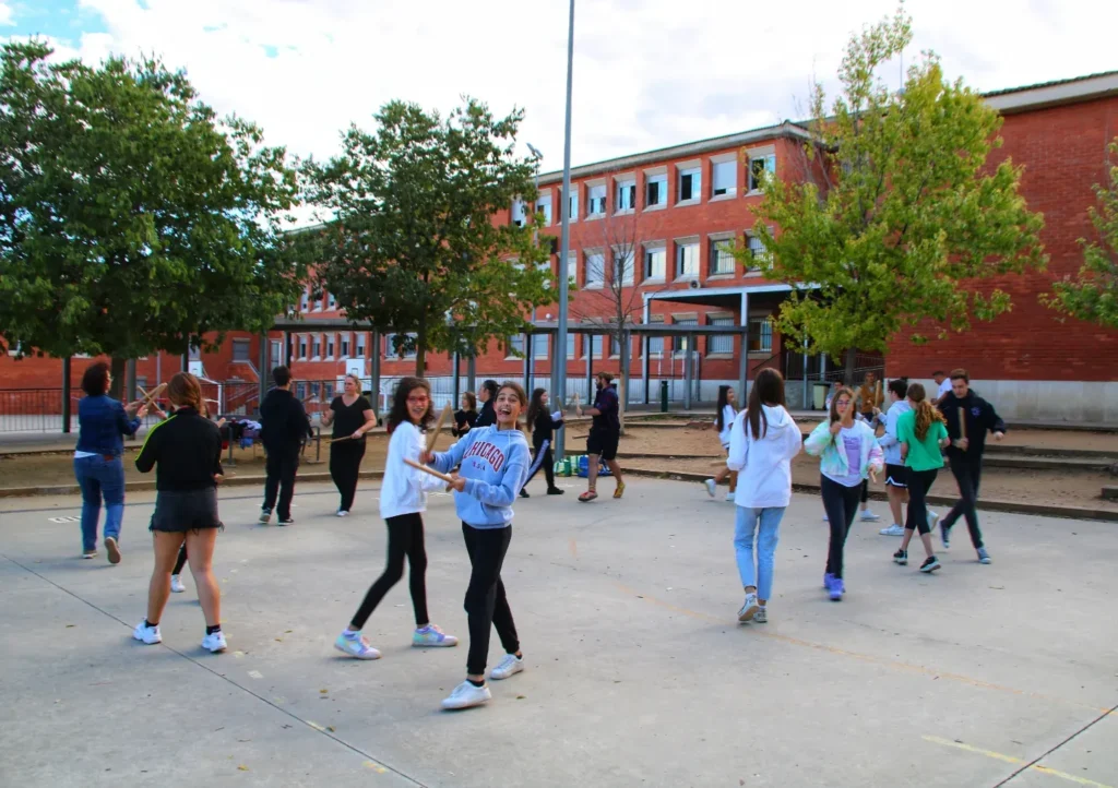 Continuem sumant persones i somriures al projecte de cultura popular… (foto 2)