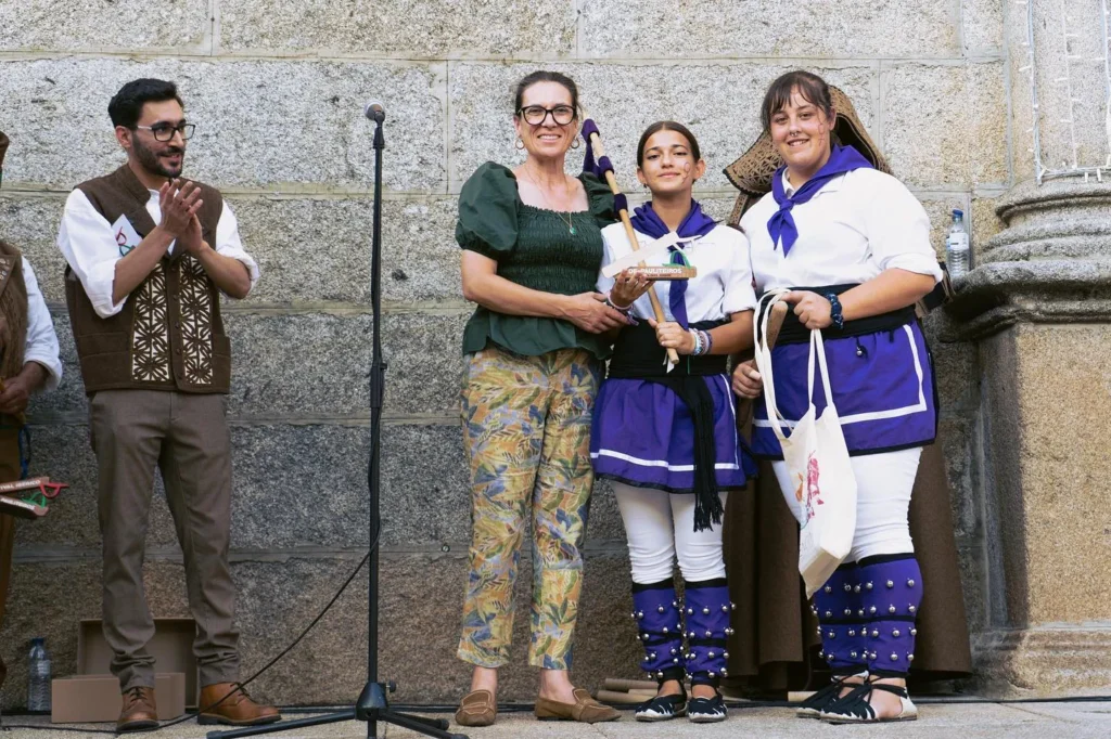 Fa just quatre setmanes, participàvem, conjuntament amb el i… (foto 6)