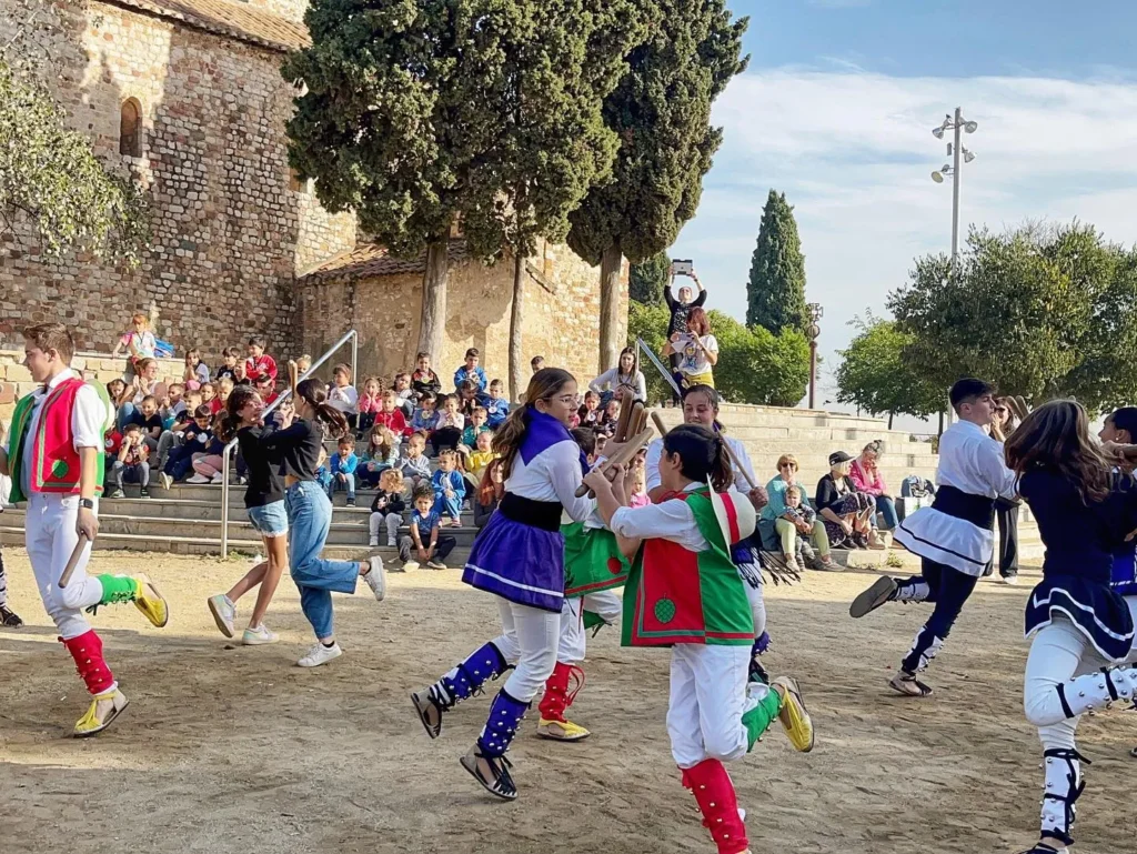 Avui hem col·laborat amb la iniciativa de l’Escola Pablo Picasso i per… (foto 4)