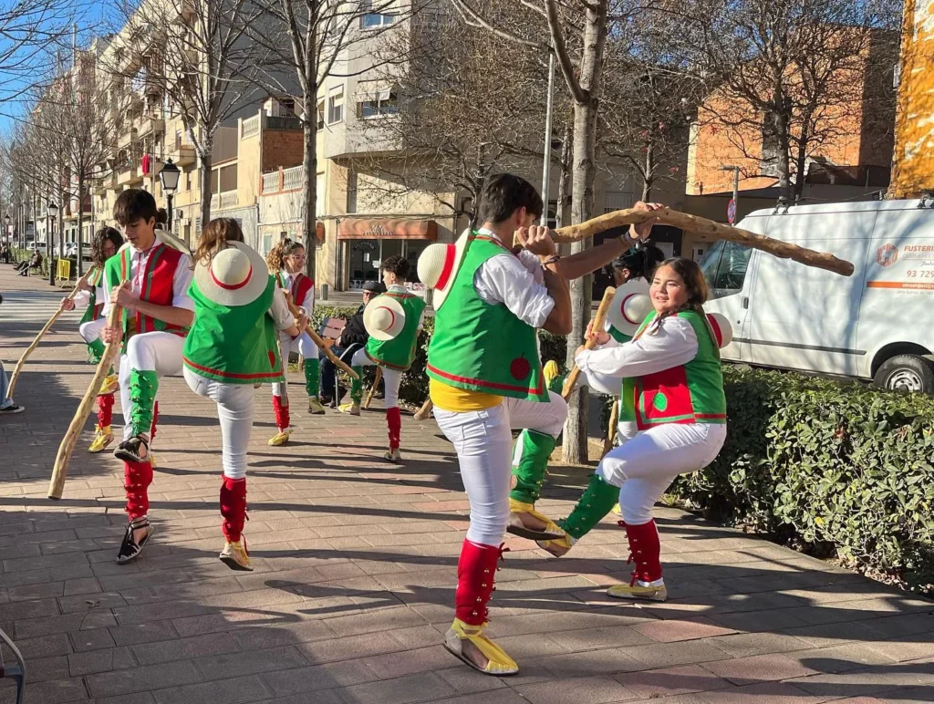 Avui hem iniciat els actes de cultura popular a Barberà del Vallès… (foto 7)