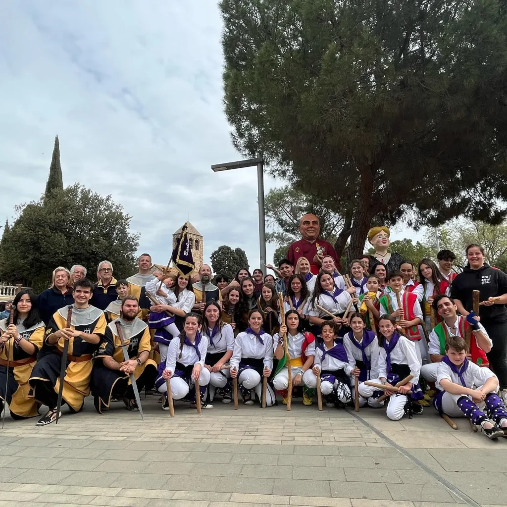 Avui hem actuat per l'Aplec del Pa, al barri de La Romànica qui ens va veure néixer (foto 3)