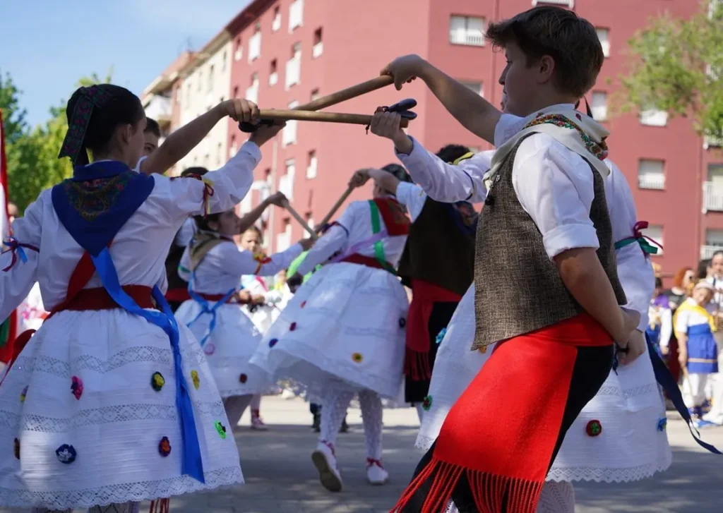 La VI Trobada Bastonera Infantil de Catalunya ja és una realitat i per… (foto 3)