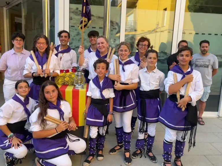 Ahir vàrem tornar a rebre, un cop més, la Flama del Canigó, a la vila de Llançà