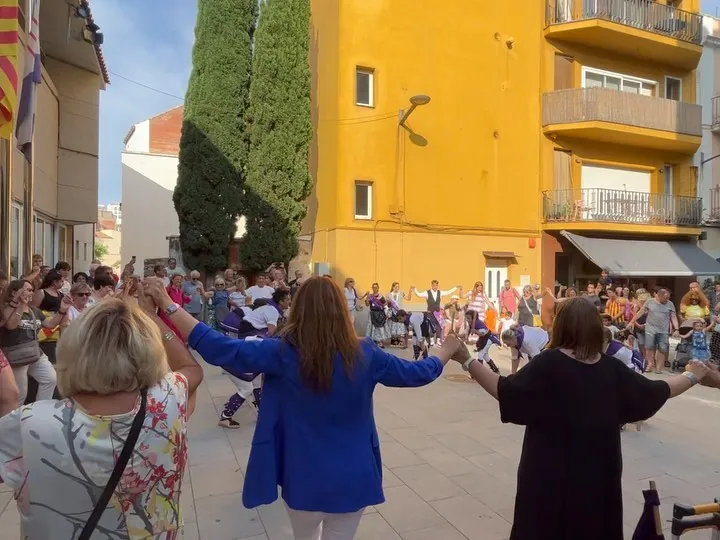 Ahir vàrem tornar a rebre, un cop més, la Flama del Canigó, a la vila de Llançà (foto 5)