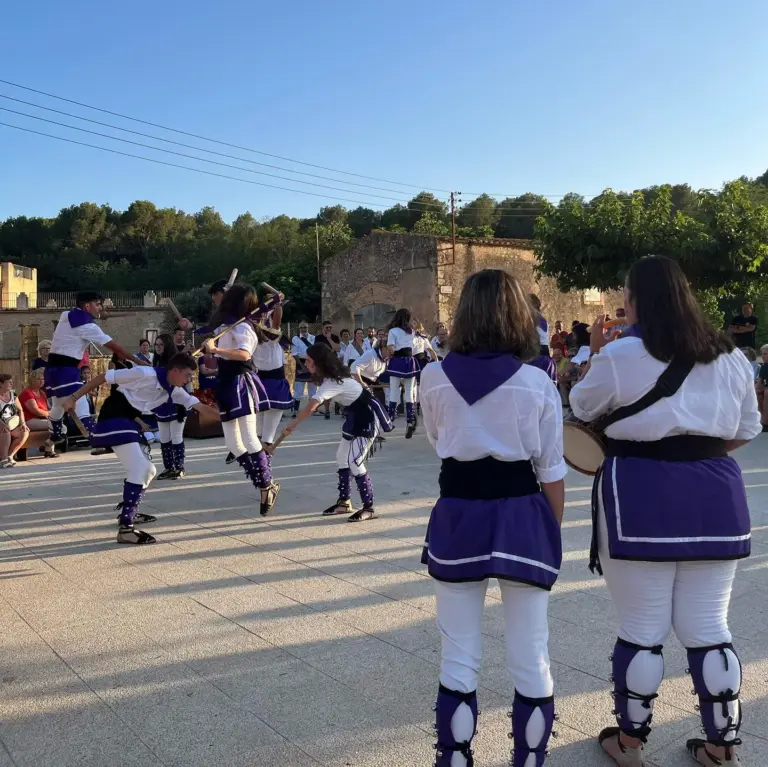 Ahir vàrem estar a Sant Miquel de Fluvià, celebrant el Xè Aniversari…