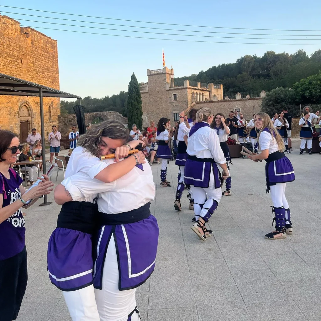 Ahir vàrem estar a Sant Miquel de Fluvià, celebrant el Xè Aniversari… (foto 5)
