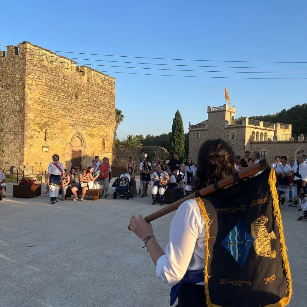Ahir vàrem estar a Sant Miquel de Fluvià, celebrant el Xè Aniversari… (foto 9)