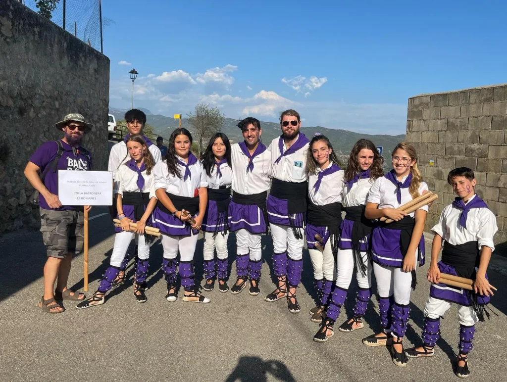 La setmana passada vam participar en la Trobada Bastonera de les Terres… (foto 3)