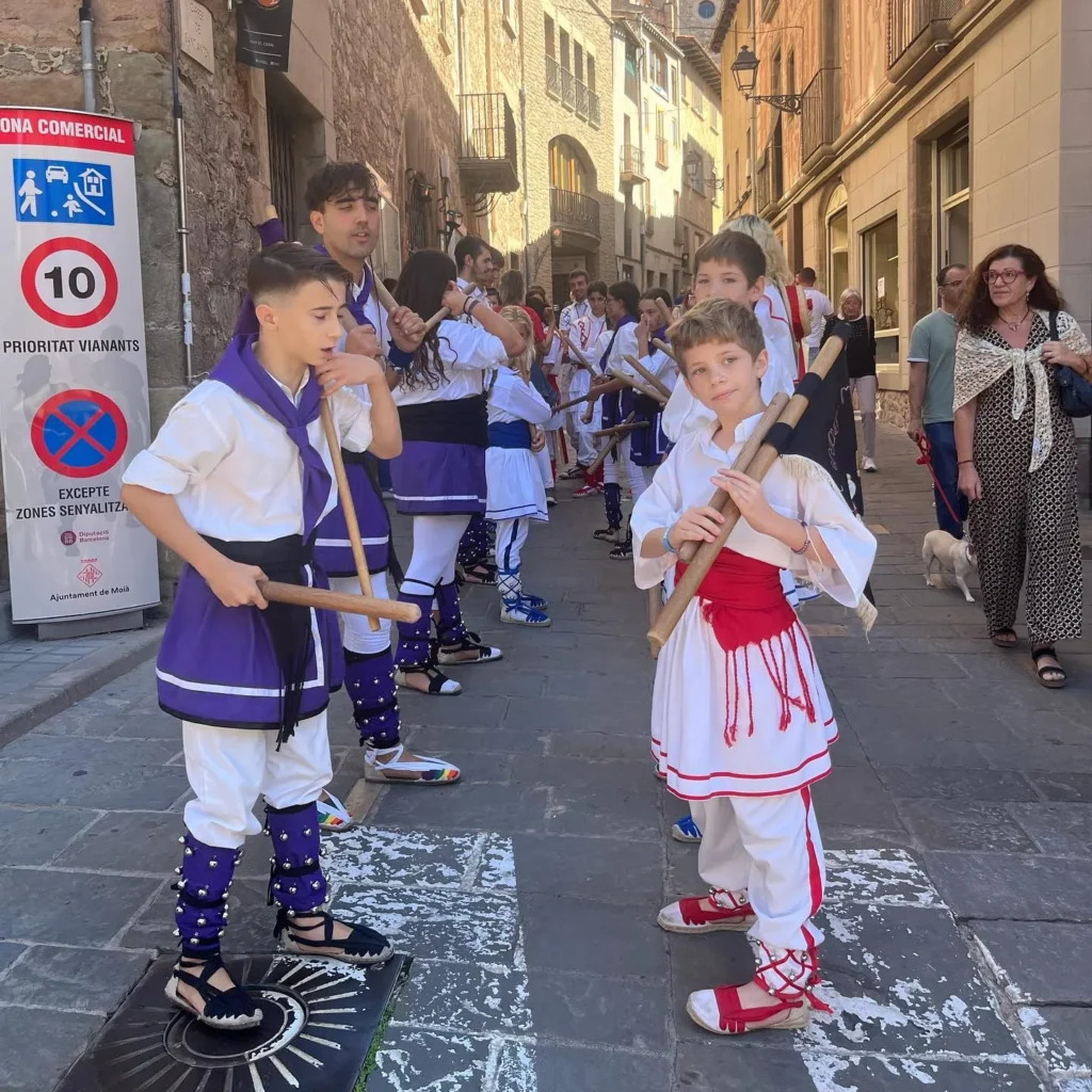 Diumenge passat vàrem tornar a ballar a Moià! (foto 8)