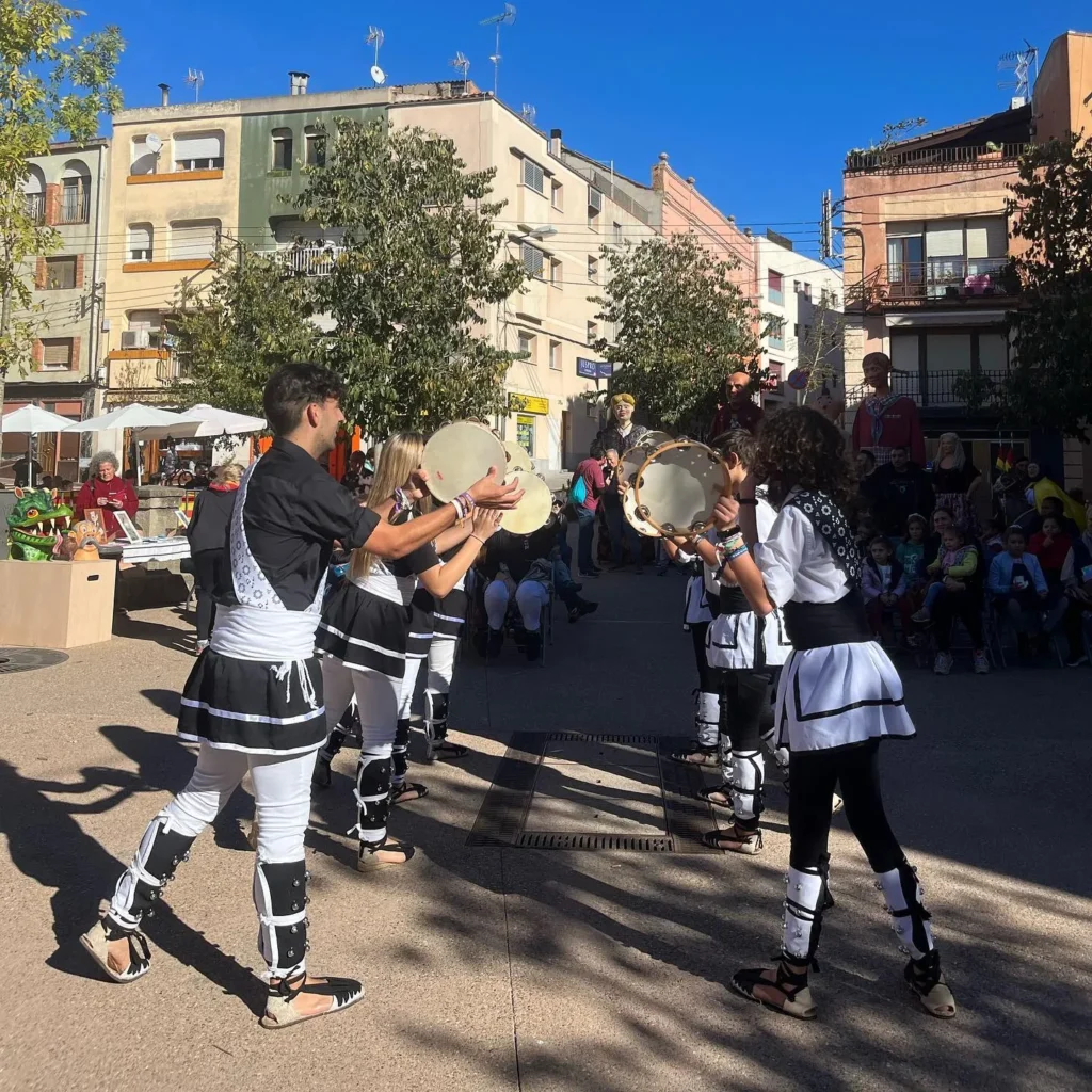 Avui, a través del i amb l’organització de hem actuat a Sant Llorenç… (foto 6)