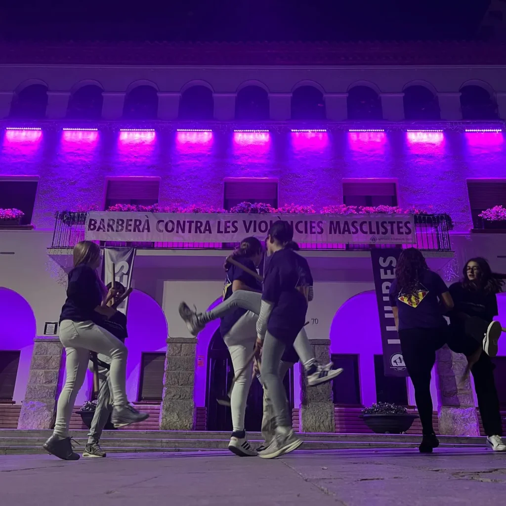La cultura popular no és ni pot ser aliena a la lluita que simbolitza i… (foto 4)