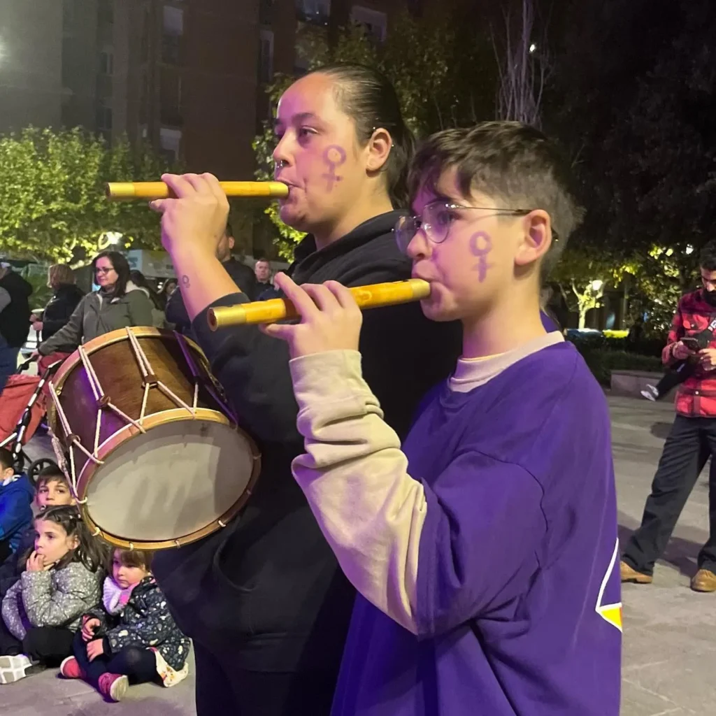 La cultura popular no és ni pot ser aliena a la lluita que simbolitza i… (foto 5)
