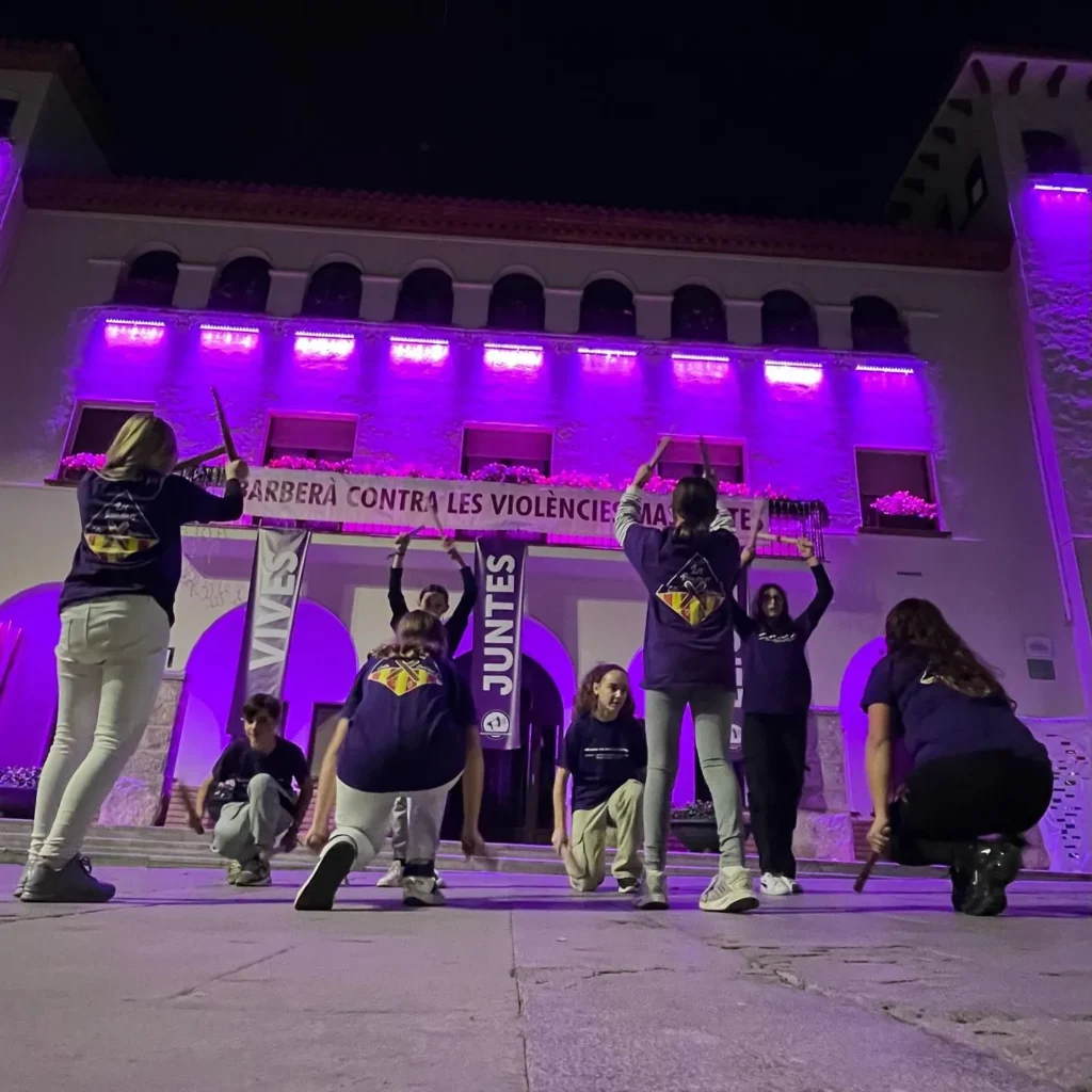 La cultura popular no és ni pot ser aliena a la lluita que simbolitza i… (foto 6)