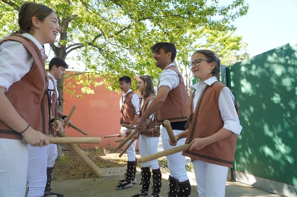 Ahir, 24 d’abril, encara amb motiu de celebració de la diada de Sant… (foto 5)