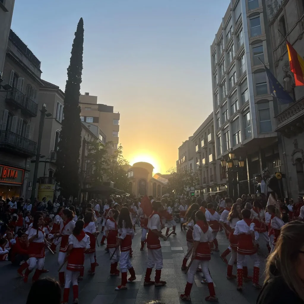 Avui hem ballat a Terrassa, amb motiu de la 43a Diada dels Bastoners de Terrassa (foto 4)