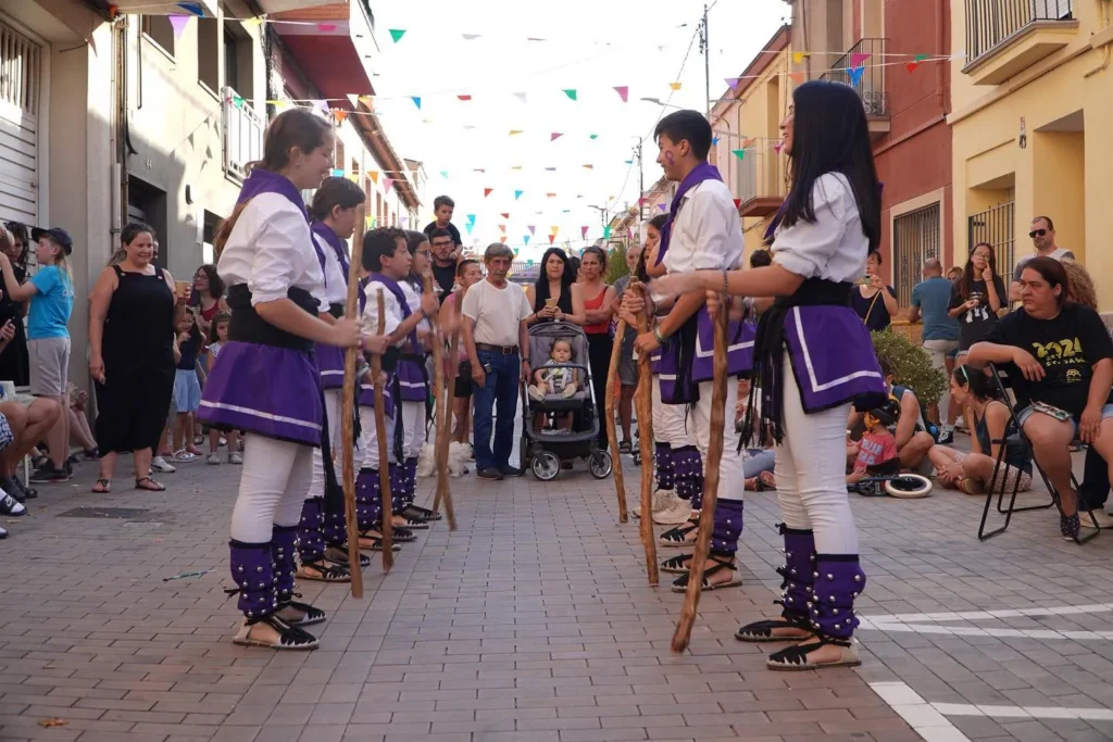 El diumenge passat, 21 de juliol, la colla va participar en la Festa… (foto 5)