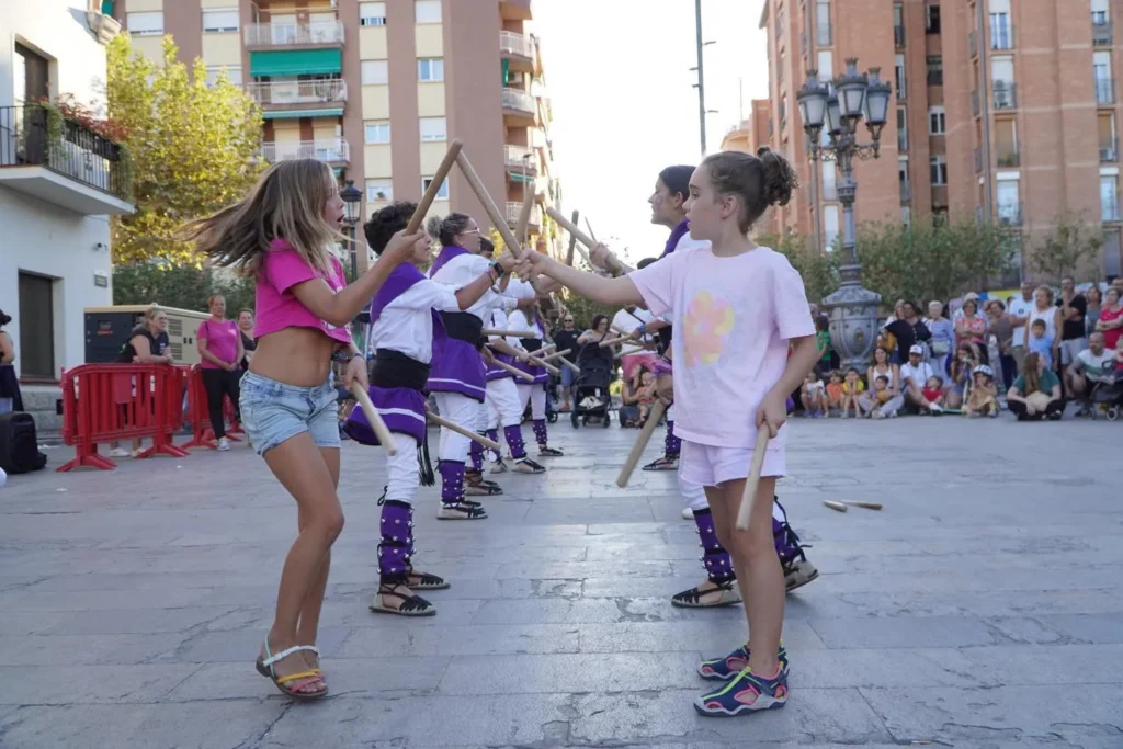Ahir, , a través del i la , va participar en la VI Mostra de Cervesa… (foto 5)