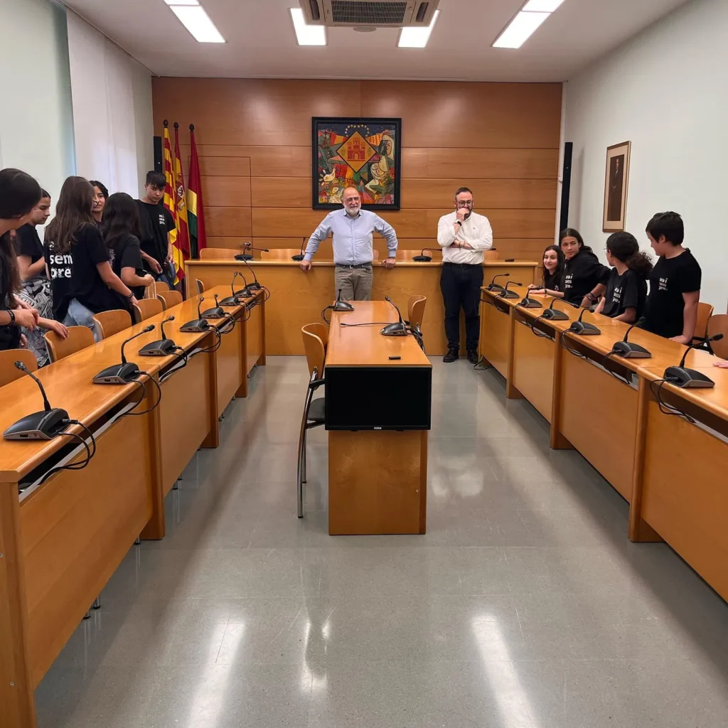 AVUI, A LA SALA DE PLENS DE L’AJUNTAMENT (foto 2)
