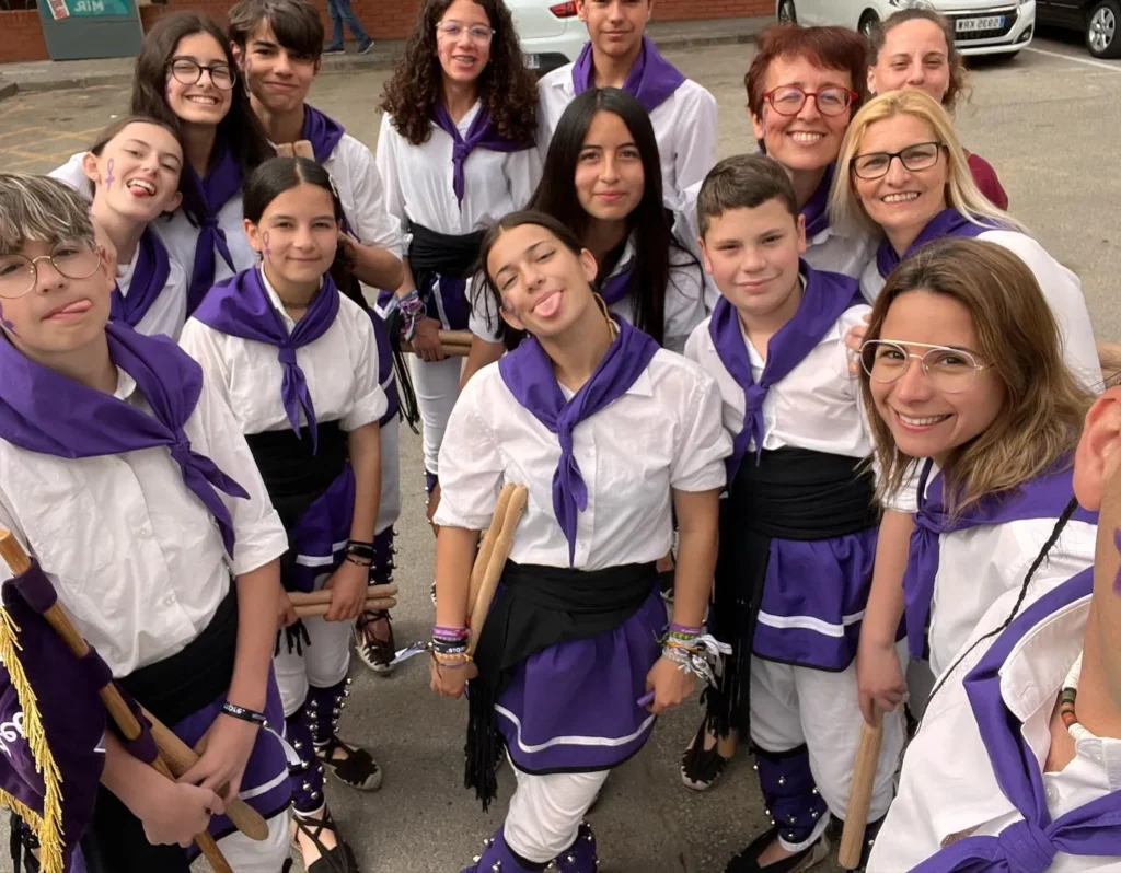 Avui hem participat en la I Trobada Bastonera del Ball de Bastons de… (foto 2)