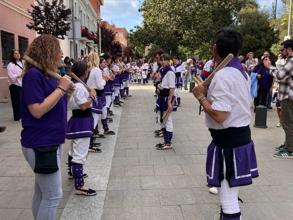 El dissabte 24 de maig, la Colla Bastonera Les Romanes, de Barberà del… (foto 7)