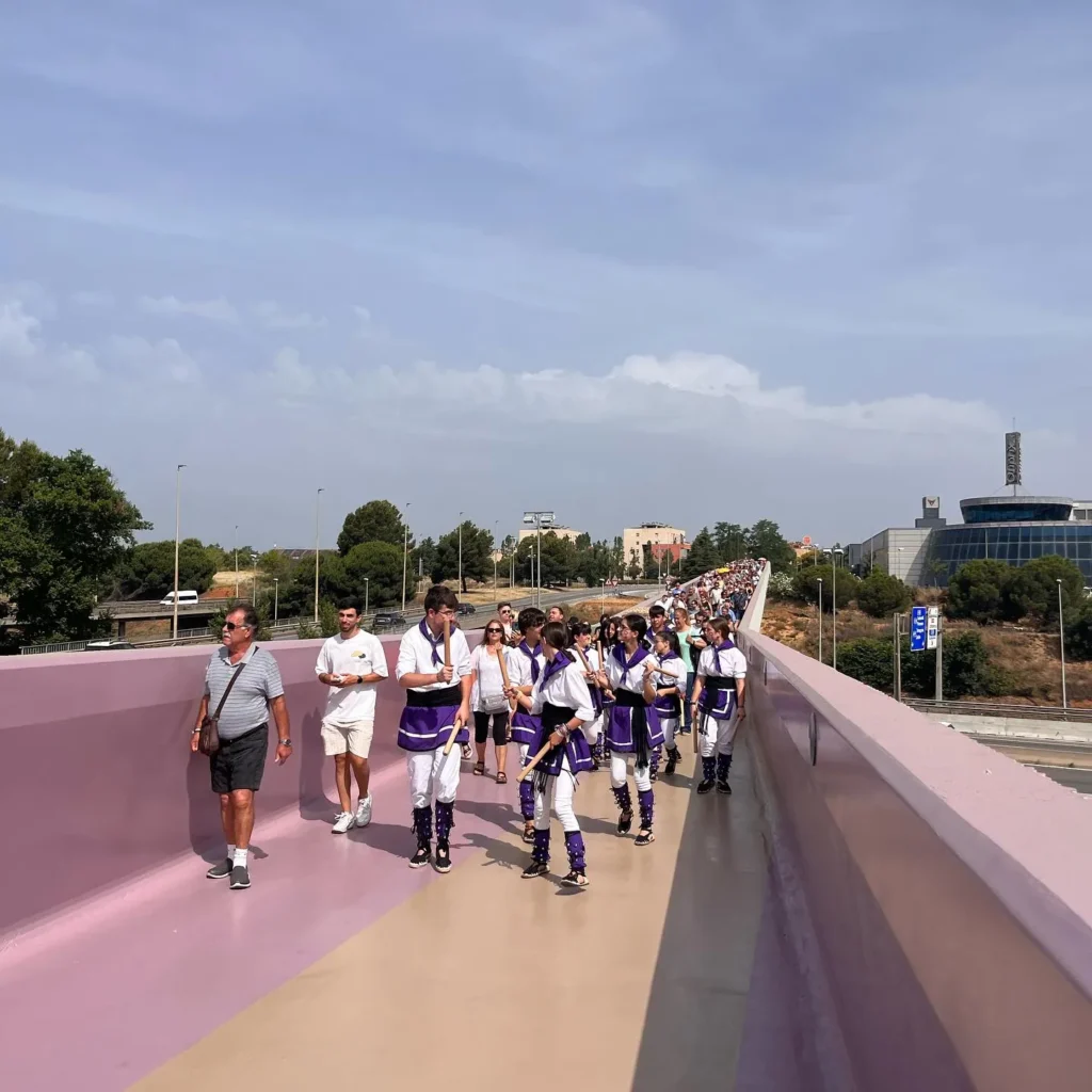 Aquest matí, , a través de la , ha tingut l’honor d’obrir la processó… (foto 3)