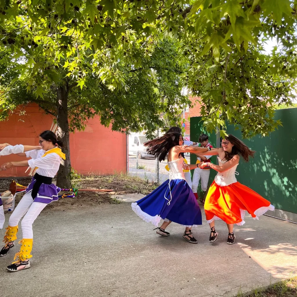 La CULTURA POPULAR i el seu potencial és quelcom que, com la màgia, si… (foto 5)