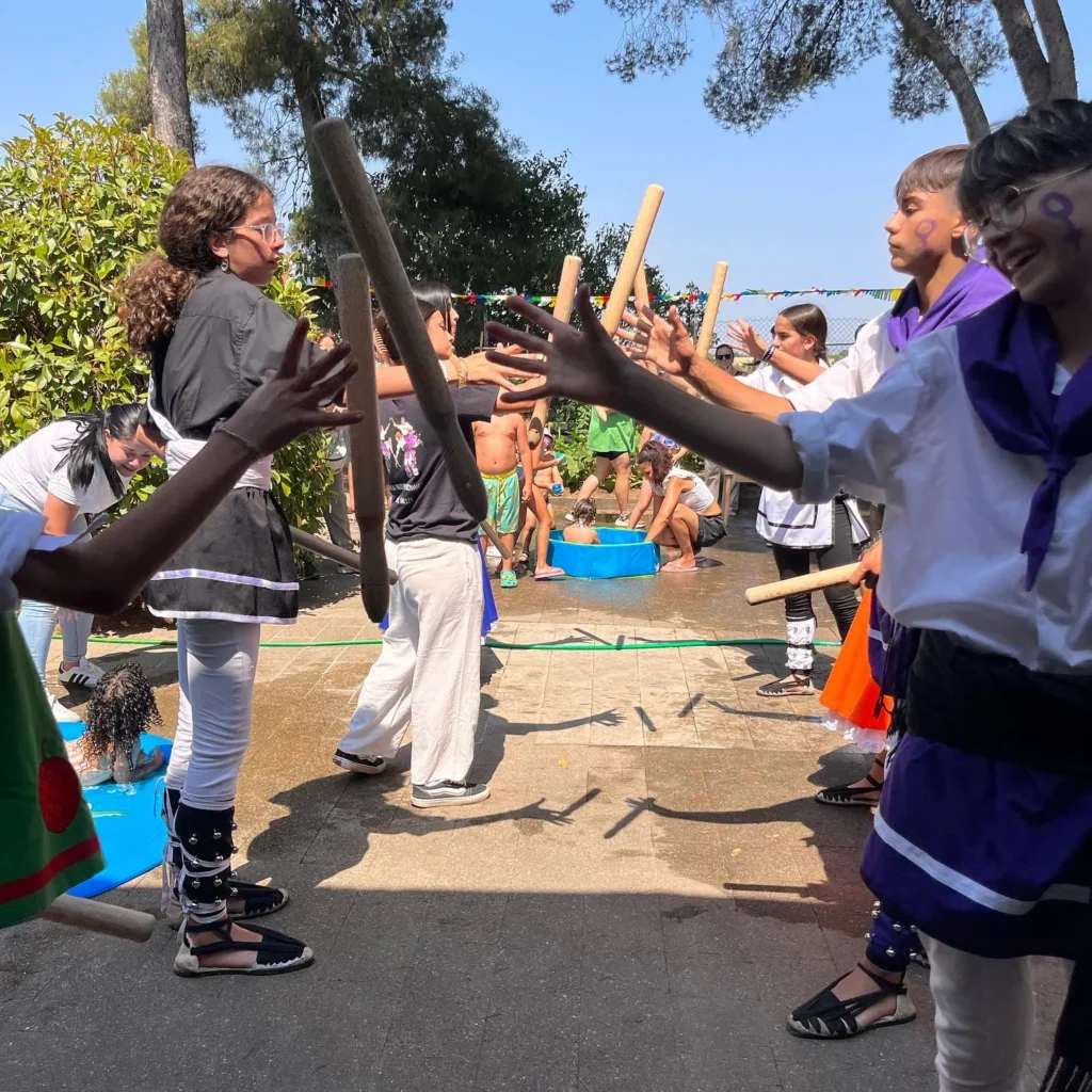 De nou, ARA I SEMPRE ha estat convidat a la festa de fi de curs de la… (foto 7)