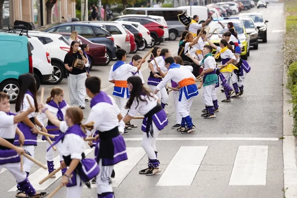 [50 TN] A les set del matí, abans de la sortida del Sol, el grup… (foto 11)