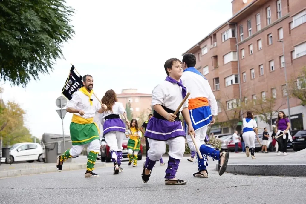 [50 TN] A les set del matí, abans de la sortida del Sol, el grup… (foto 9)
