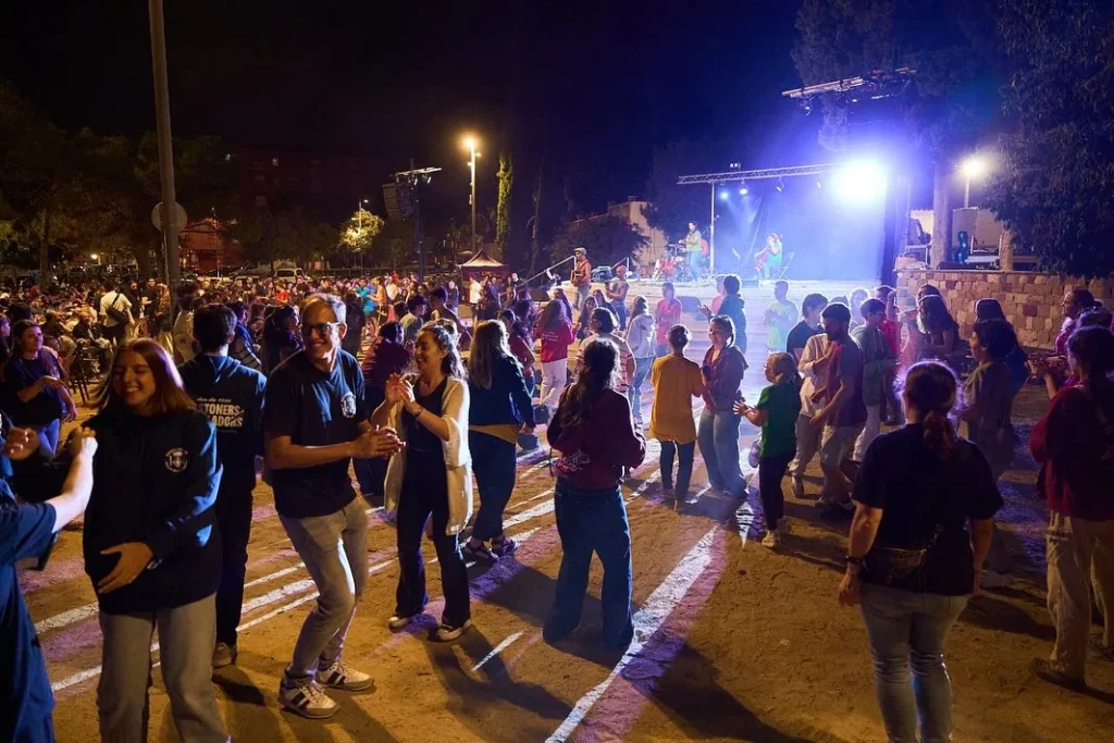 [50 TN] Acabat l’acte central de la 50a Trobada Nacional de Ball de… (foto 6)