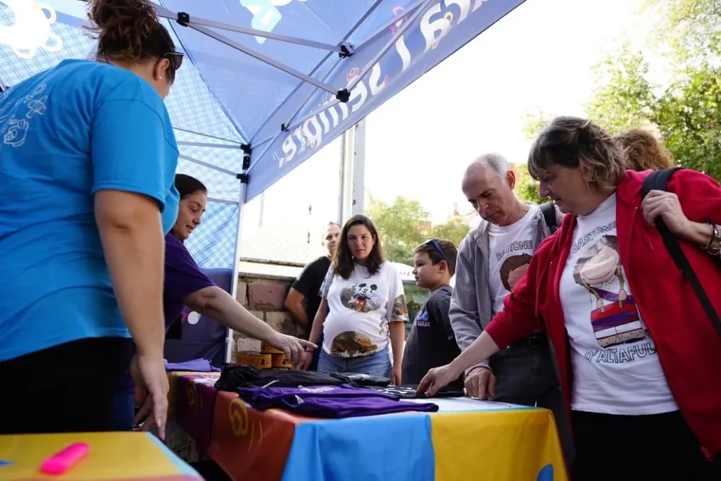 [50 TN] Amb el punt d’informació i el punt lila muntats, i la Federació… (foto 7)