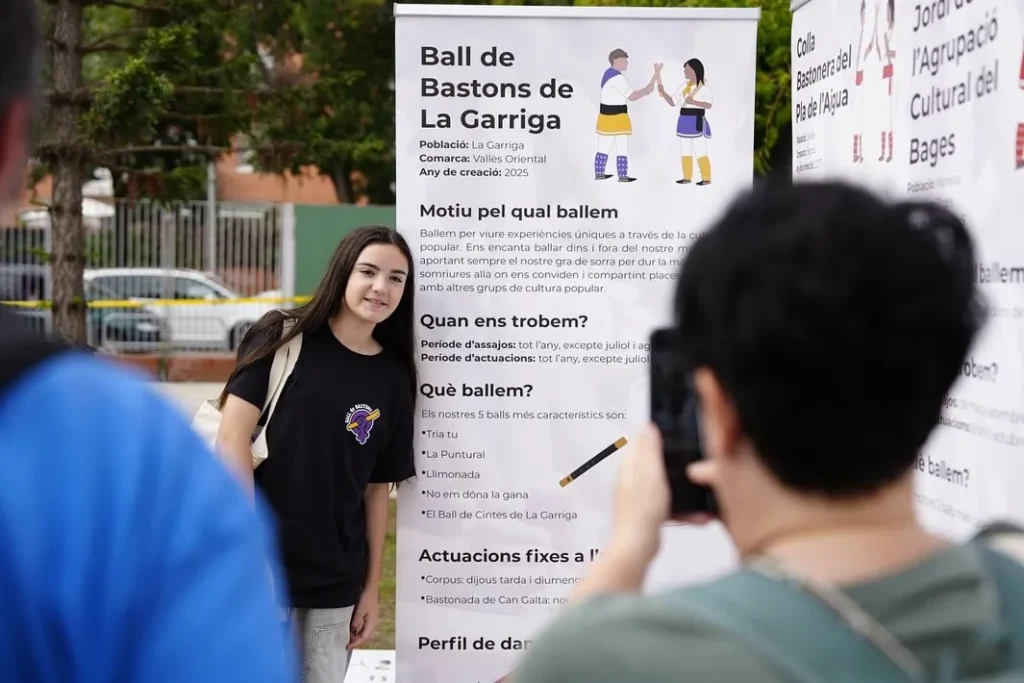 [50 TN] Amb el punt d’informació i el punt lila muntats, i la Federació… (foto 9)
