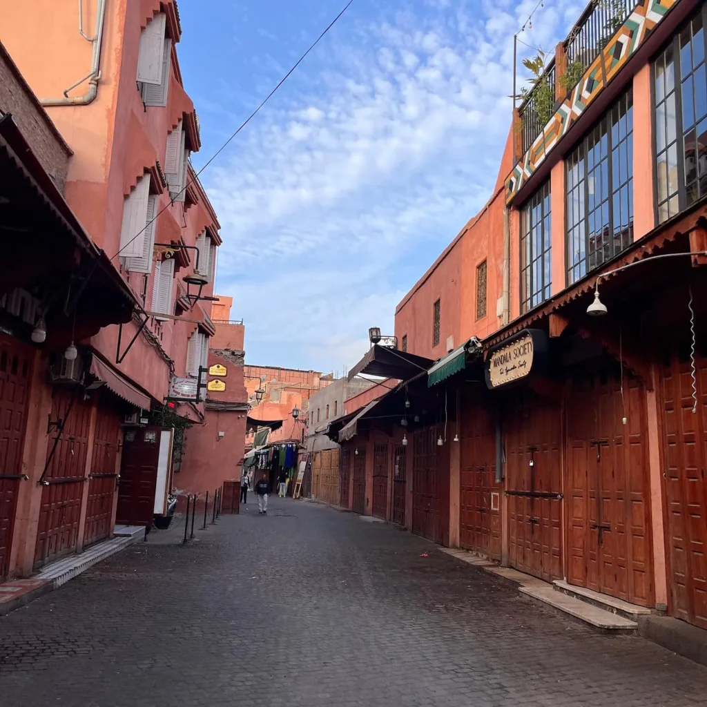 Cinquè i darrer dia de la Colla Bastonera Les Romanes - ARA I SEMPRE en… (foto 5)