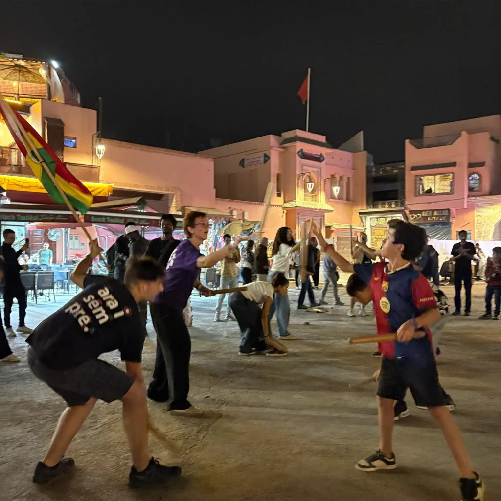 Quart dia de la Colla Bastonera Les Romanes - ARA I SEMPRE en el Marrakech Folklore Days! (foto 18)