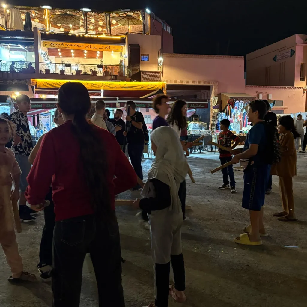 Quart dia de la Colla Bastonera Les Romanes - ARA I SEMPRE en el Marrakech Folklore Days! (foto 19)
