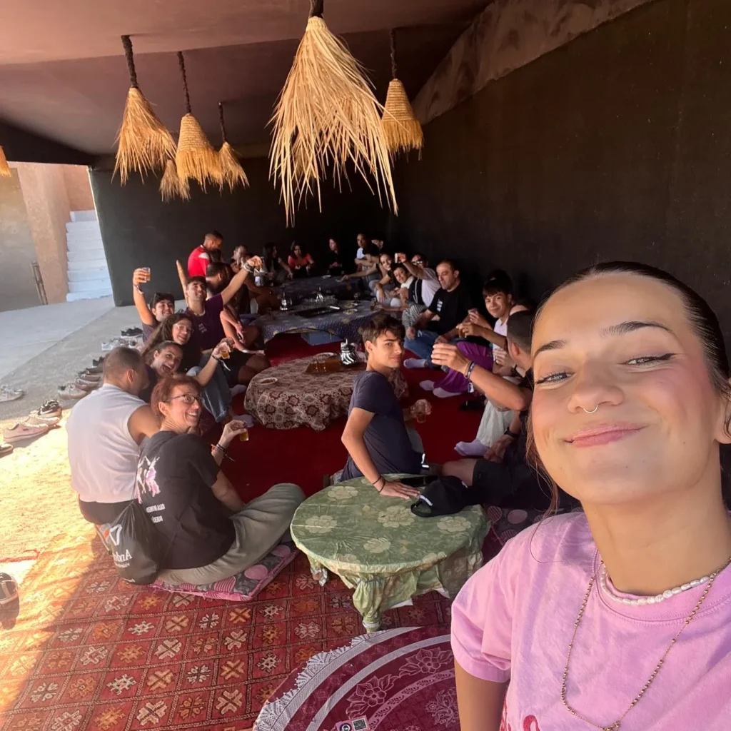 Quart dia de la Colla Bastonera Les Romanes - ARA I SEMPRE en el Marrakech Folklore Days! (foto 3)