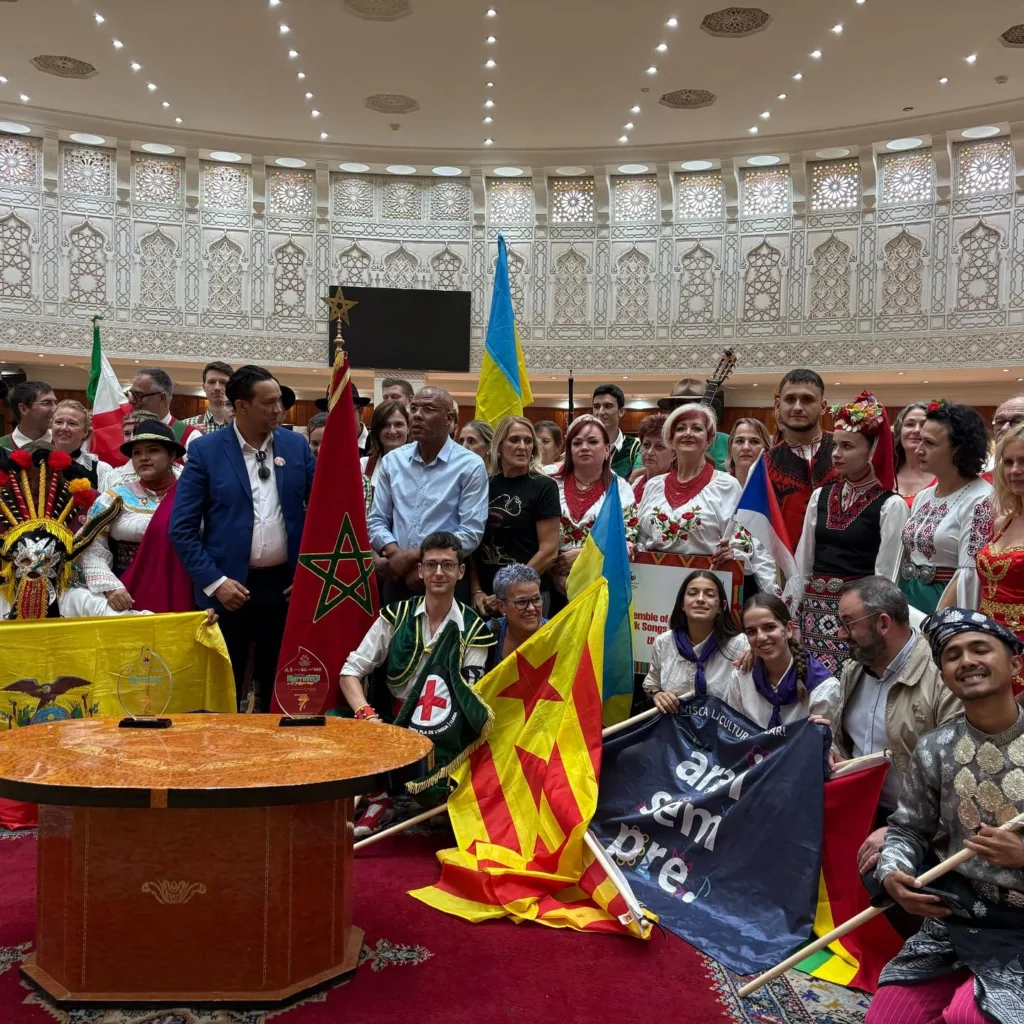 Tercer dia de la Colla Bastonera Les Romanes - ARA I SEMPRE en el Marrakech Folklore Days! (foto 11)