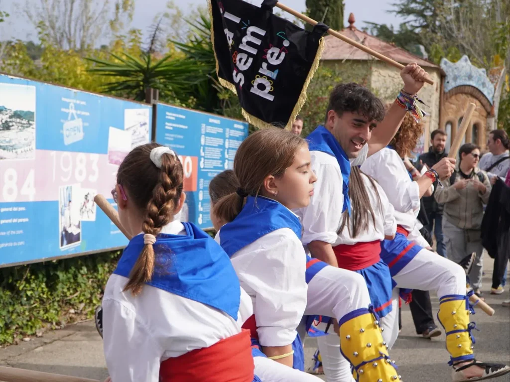 Avui ARA I SEMPRE, a través de la , hem participat en la 3a edició de… (foto 17)