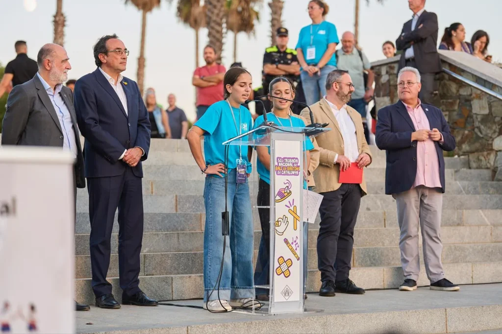 Avui fa 50 dies que celebràvem la 50a Trobada Nacional de Ball de Bastons de Catalunya (foto 14)