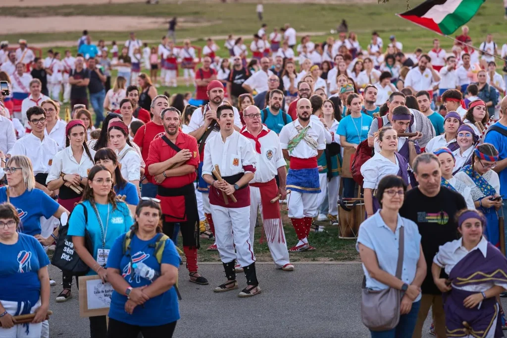 Avui fa 50 dies que celebràvem la 50a Trobada Nacional de Ball de Bastons de Catalunya (foto 15)