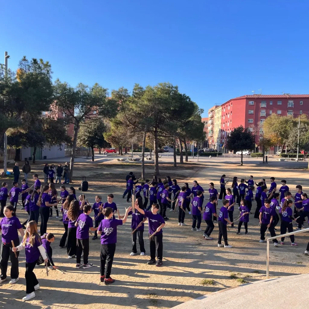 Avui la Plaça Mil·lenari ha tornat a vibrar per La Marató de 3cat! (foto 5)