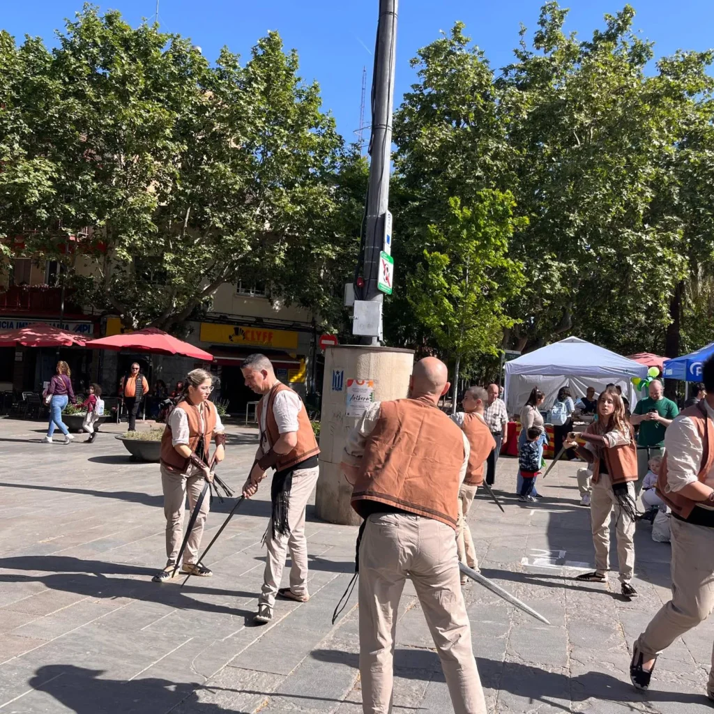 Com cada 23 d’abril, a ARA I SEMPRE ens preparem per al temps de… (foto 5)