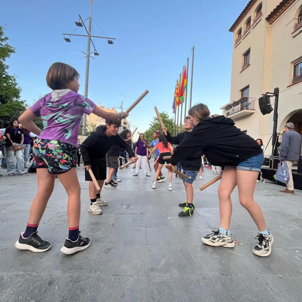 Com cada 23 d’abril, a ARA I SEMPRE ens preparem per al temps de… (foto 6)