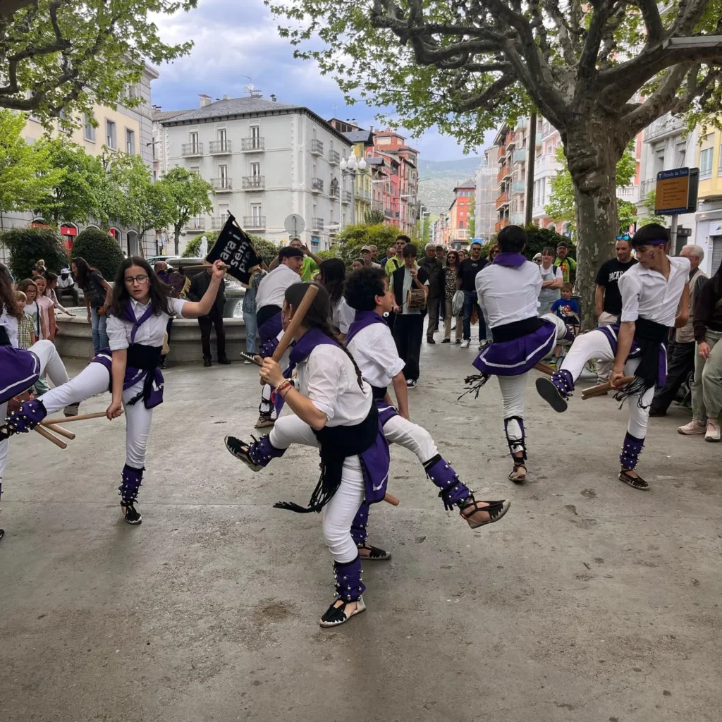 I avui tornem a casa, carregades d’un munt de records, experiències, detalls i somriures (foto 16)