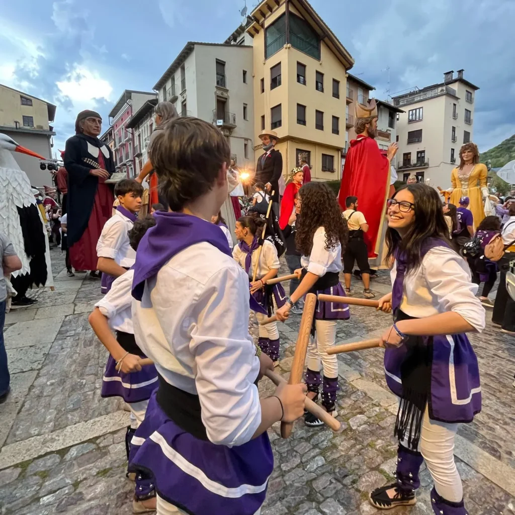 Primera meitat de la 17a Fira del Món Geganter superada! (foto 20)