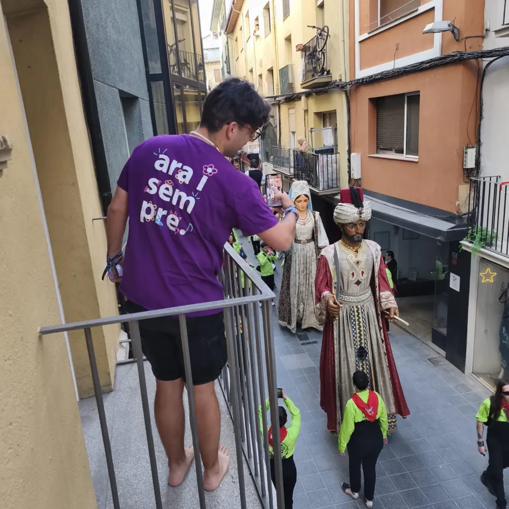 Primera meitat de la 17a Fira del Món Geganter superada! (foto 5)