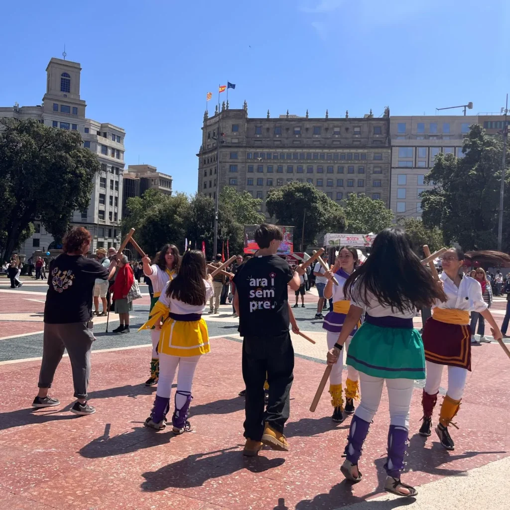 Un cop hem acabat l’actuació a Plaça Catalunya pel programa de , hem… (foto 8)