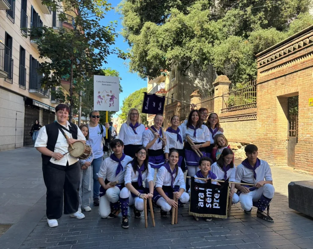 Avui hem tornat a ballar a Cerdanyola del Vallès, compartint places i… (foto 2)